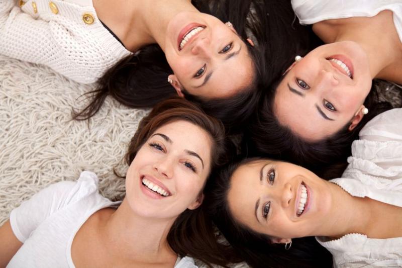  ארבעה נשים, צילום מלמעלה